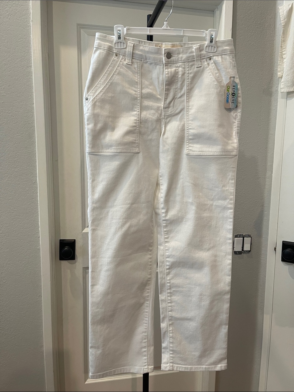 Me by Jennie Garth White Straight-Leg Jeans